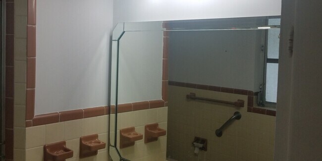 Building Photo - EB JV Jared 107