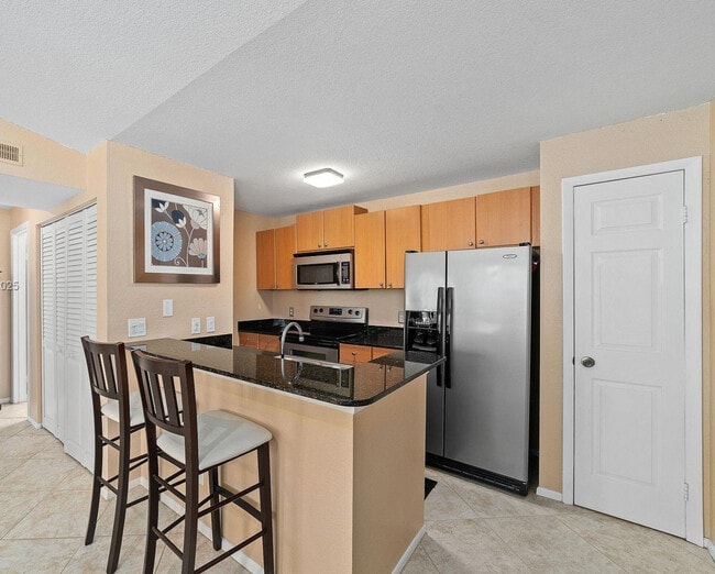 Building Photo - 1740 Palm Cove Blvd