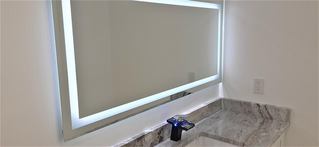 Building Photo - 14516 Canalview Dr