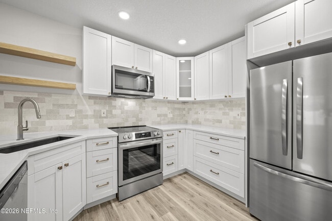 Building Photo - 9350 Arbolita Way