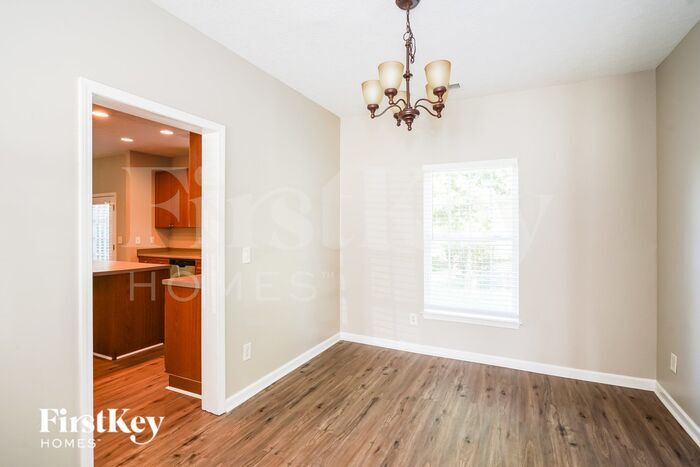 Building Photo - 1660 Comanche Run