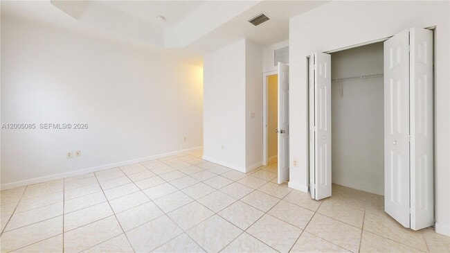 Building Photo - 2929 SE 2nd St