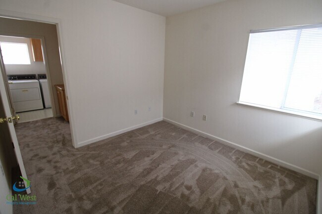 Building Photo - $6,595 - Gorgeous 2 Story 3 Bedroom 2.5 Bath Home steps away from Downtown Mountain View and Cal ...