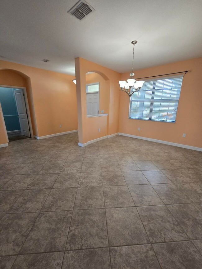 Building Photo - Gorgeous 4-Bedroom, 3-Bathroom Pool Home i...