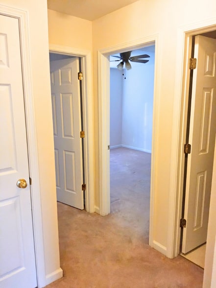 Building Photo - 5128 Brooke Lauren Ln