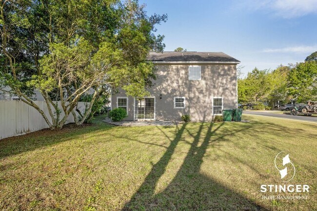 Building Photo - 98 Shadow Moss Dr