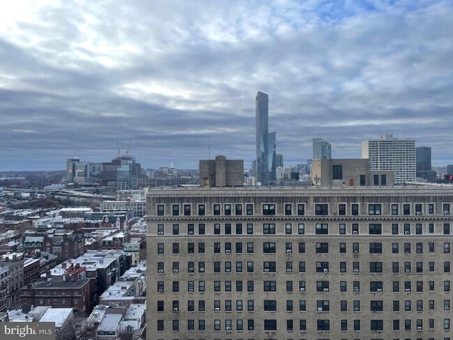 Building Photo - 2020 Walnut St