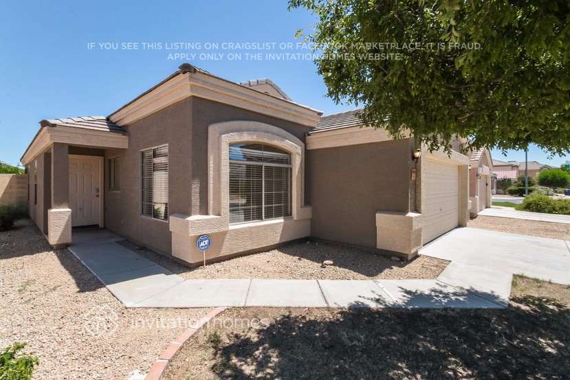 Building Photo - 14313 N 125th Dr