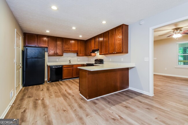 Building Photo - 479 Mill Ln