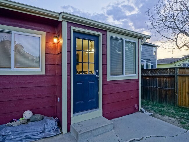 Building Photo - Adorable 4bdrm 2 bath Rancher