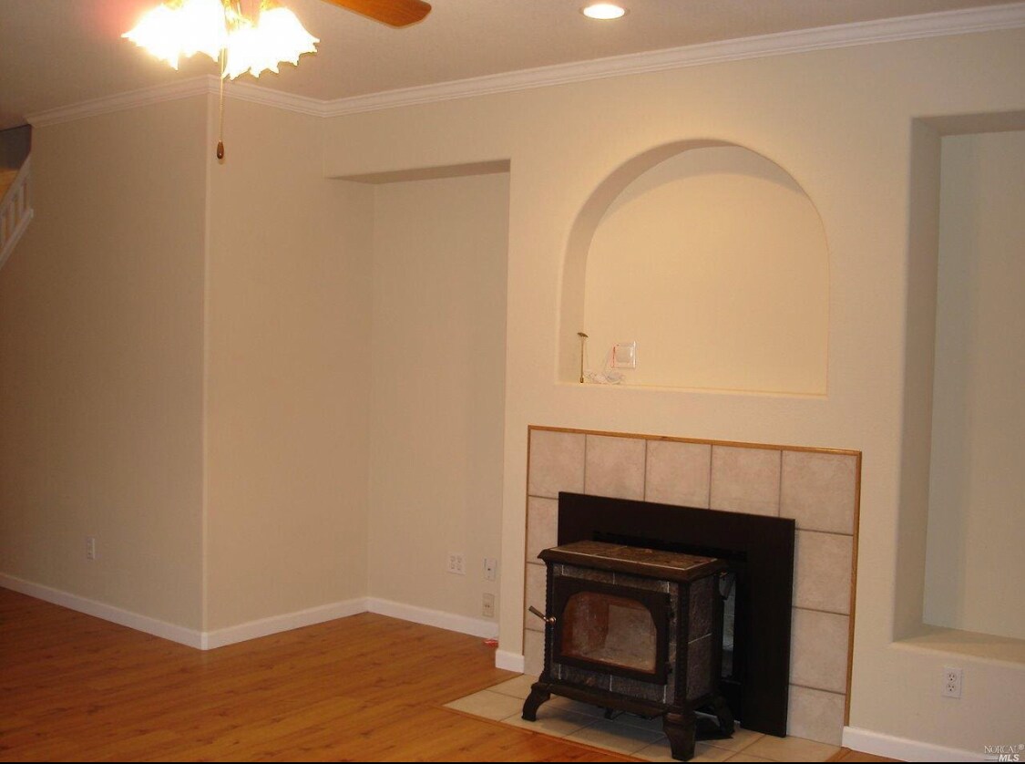 Building Photo - 4247 Flat Rock Cir