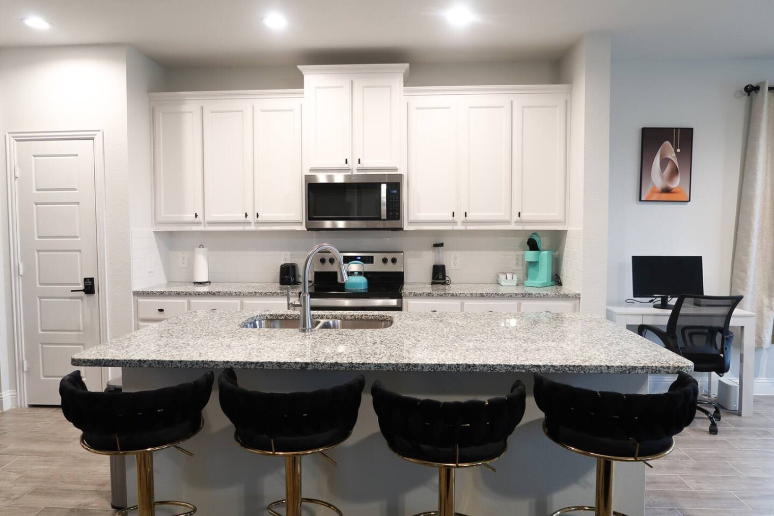 Building Photo - 6000 Bursey Rd