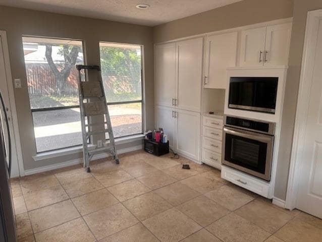 Building Photo - 2424 Stone Creek Dr