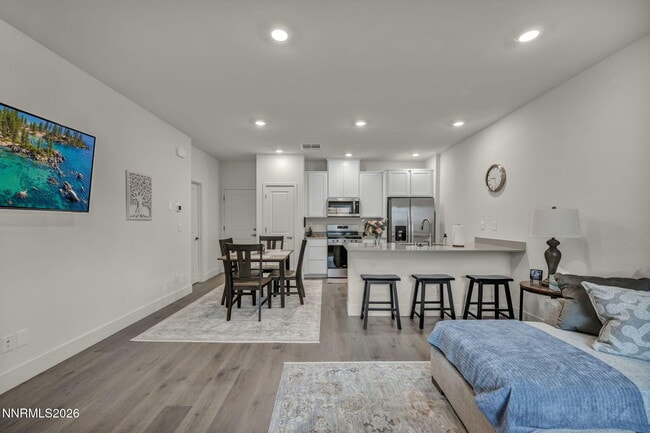 Building Photo - 1634 Icelandic Wy