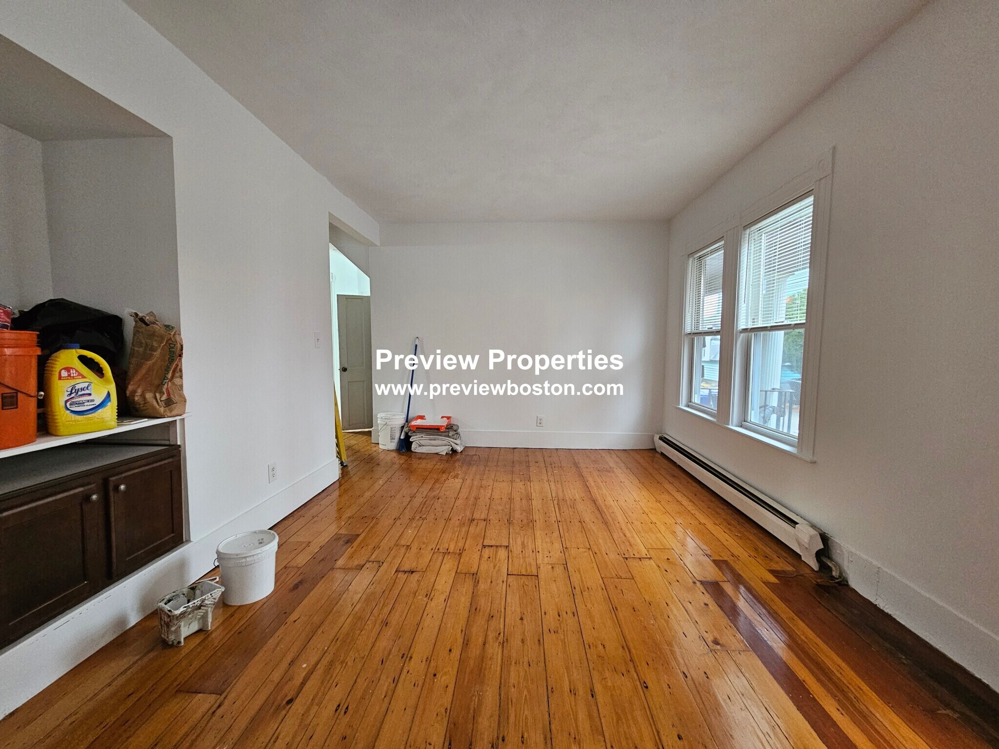 Building Photo - 5 Lawrence Pl