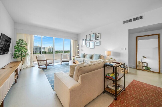 Building Photo - 201 Crandon Blvd