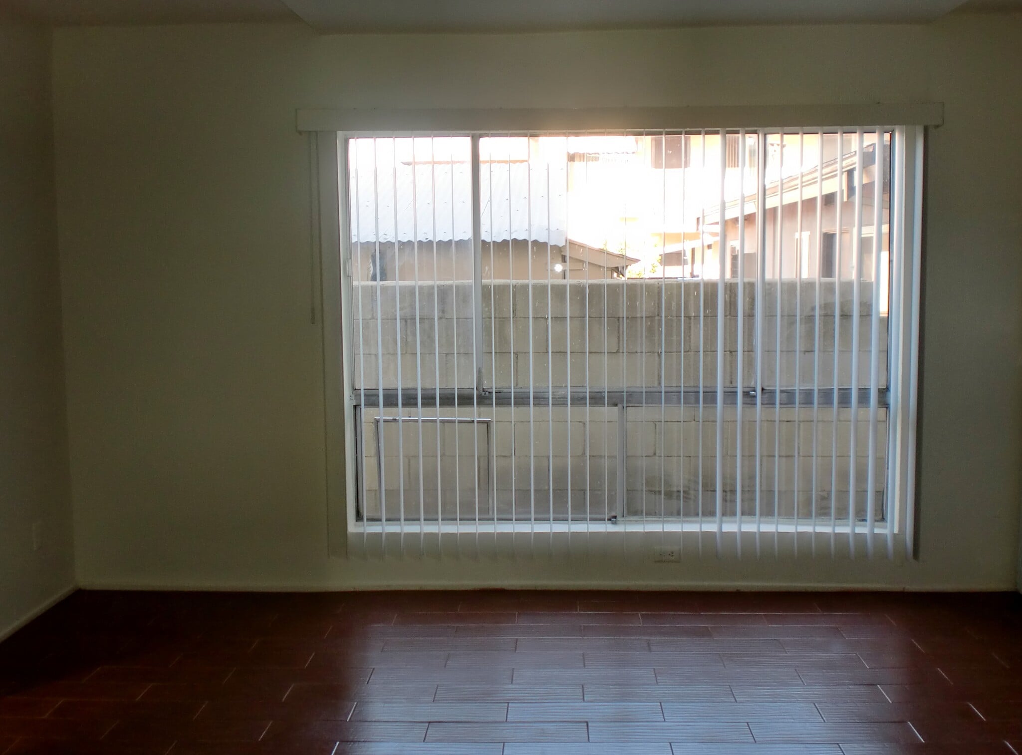 Living room Window - 17433 Vanowen St