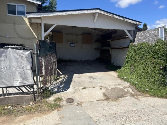 Building Photo - 4037 National Ave