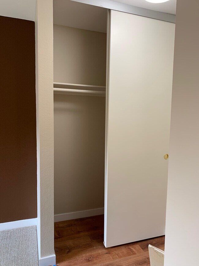 Building Photo - 8460 New Salem St