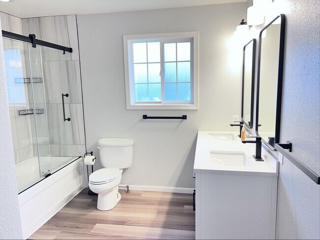 Building Photo - 3239 Cherrywood Ave