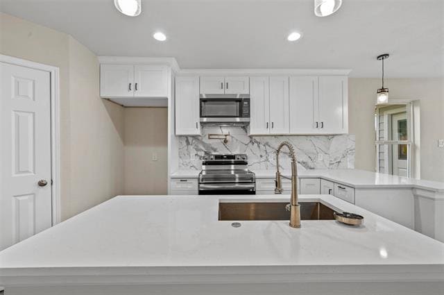 Building Photo - 2602 W Clarendon Dr