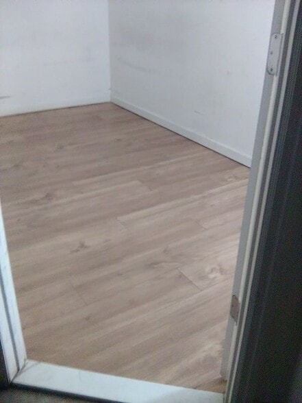 Building Photo - 325 Pershing Ave