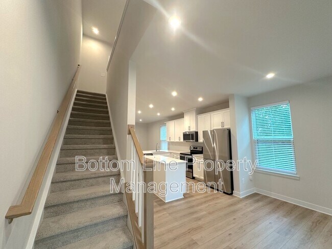Building Photo - 460 Spearfield Ln