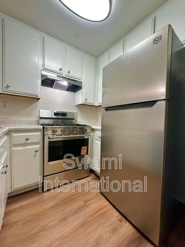 Building Photo - 26114 Belle Porte Ave