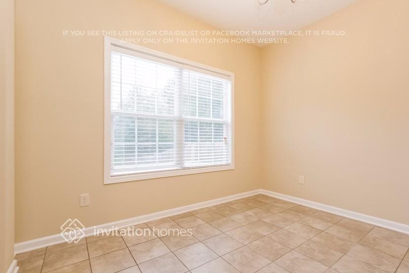 Building Photo - 6532 Silk Tree Pointe