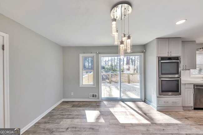 Building Photo - 2764 Veltre Pl SW