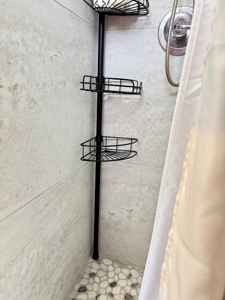 Building Photo - 1125A 2nd Ave