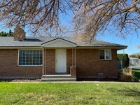 Building Photo - Cozy 2 Bedroom Duplex in Ephrata