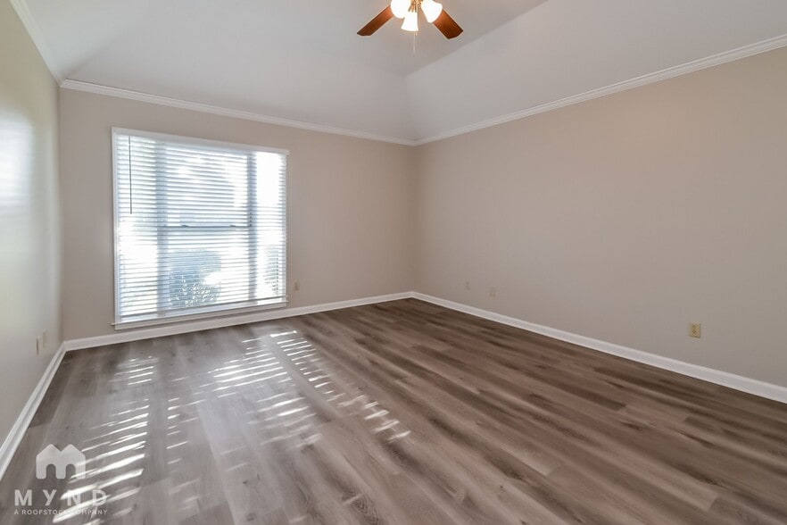 Building Photo - 9437 Bryant Trent Blvd