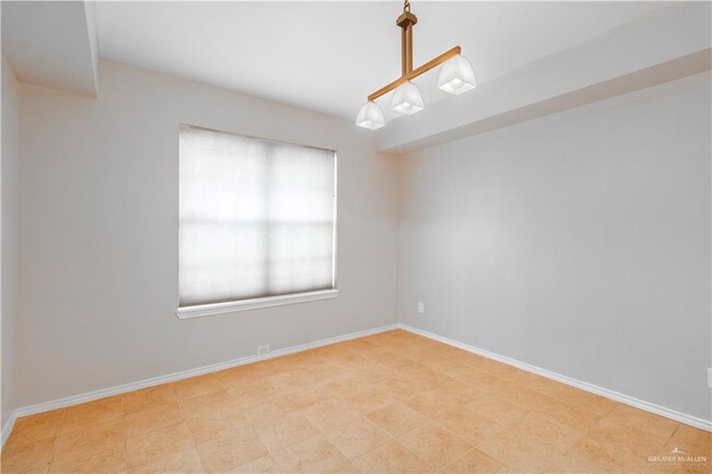 Building Photo - 3113 S Casa Linda St