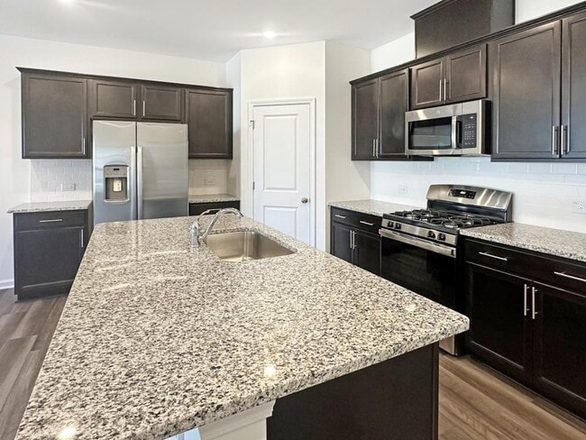 Building Photo - 252 Marelli Dr
