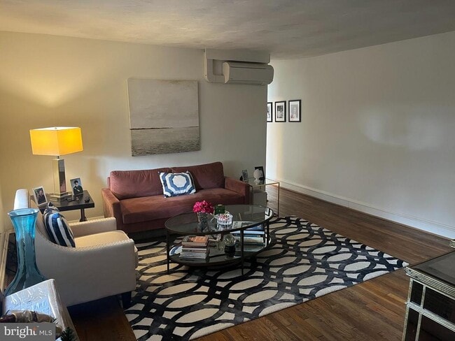 Building Photo - 38 S Main St