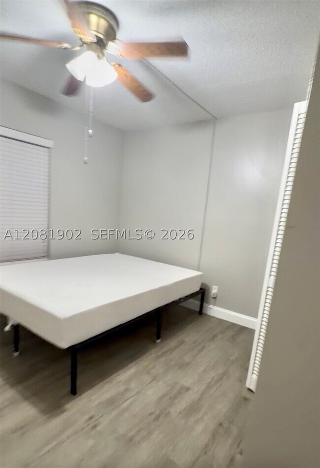 Building Photo - 8215 Sun Spring Cir