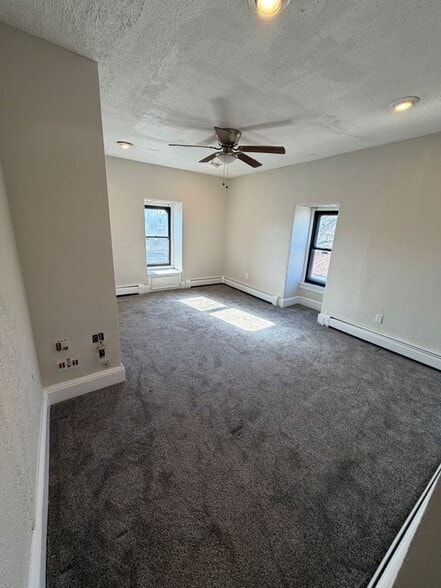 Building Photo - 1209 Lincoln Ave