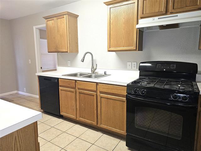 Building Photo - 2405 Tisbury Way