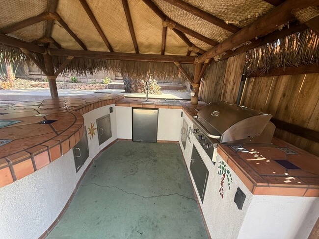 Building Photo - Charming 3BR/1.5BA Home for Rent in San Ca...