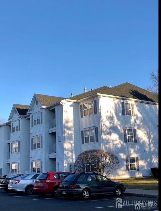 Building Photo - 1238 Waterford Dr