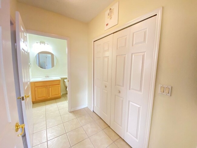 Building Photo - 9435 Myrtle Creek Ln