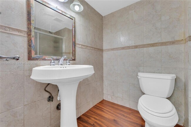 Building Photo - 4540 NW 79th Ave