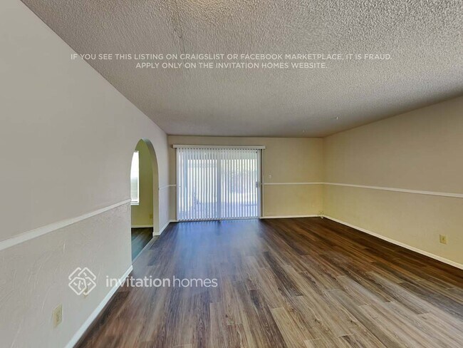 Building Photo - 9838 N 48th Dr