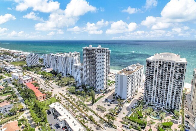 Building Photo - 4280 Galt Ocean Dr