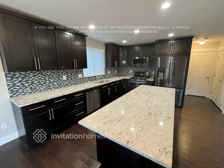 Building Photo - 7927 148th St Ct E