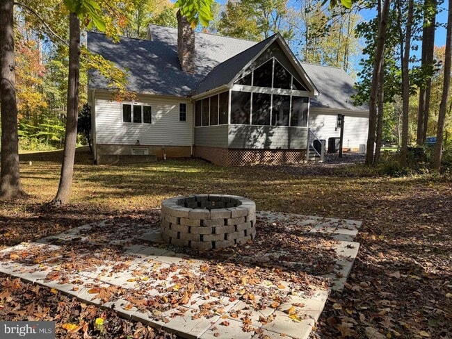 Building Photo - 5 Artillery Dr