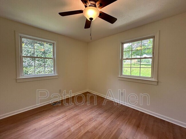 Building Photo - 45 High Meadow Rd