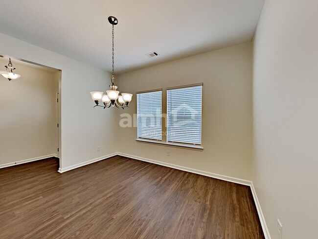 Building Photo - 167 Ivy Brook Dr
