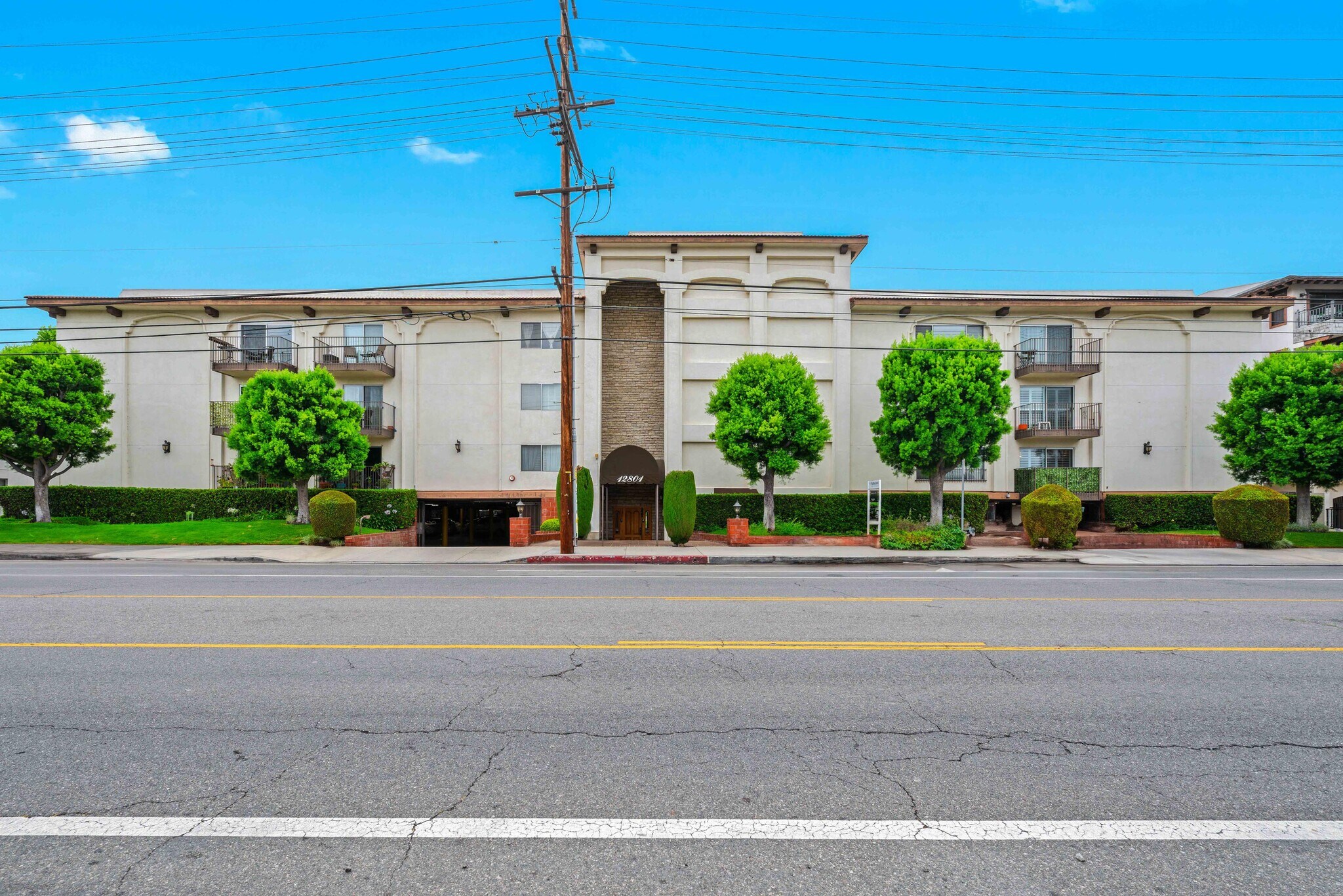 Main Building - 12801 Moorpark St